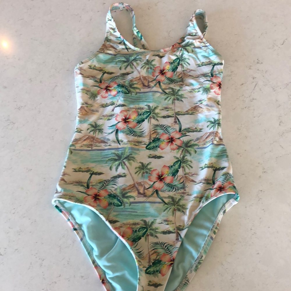 Girls one piece swimsuit